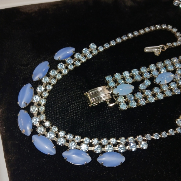Vintage Parure Blue Milk Glass with Rhinestone Set Necklace Bracelet Ear… - Picture 9 of 15